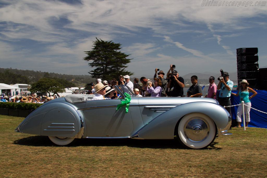 delahaye-145-franay-cabriolet-chassis-48772-3-2015-pebble-beach