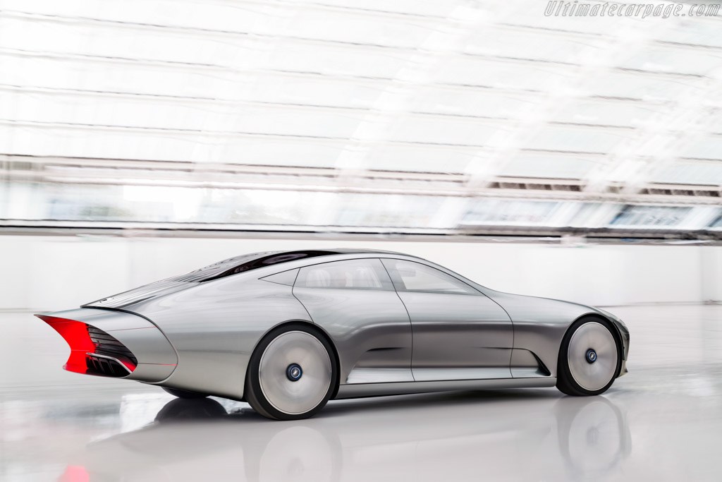 Mercedes-Benz Concept IAA