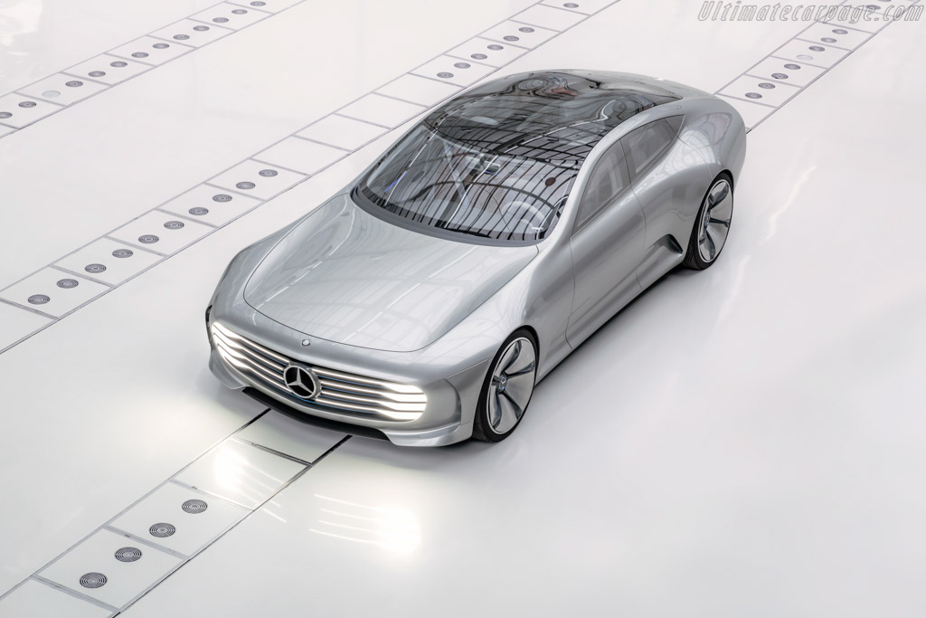 Mercedes-Benz Concept IAA