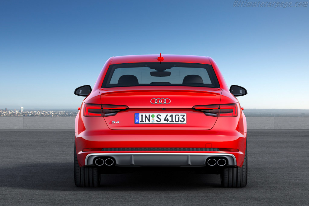 Audi S4