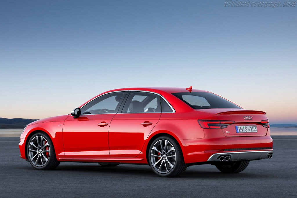 Audi S4