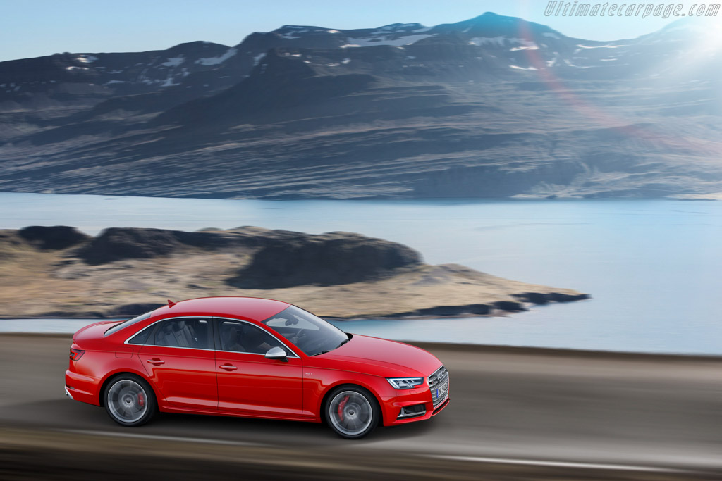 Audi S4