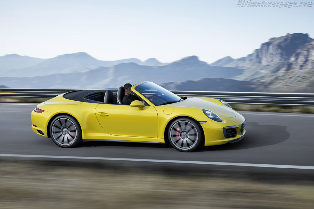 Porsche 911 Carrera 4S Cabriolet