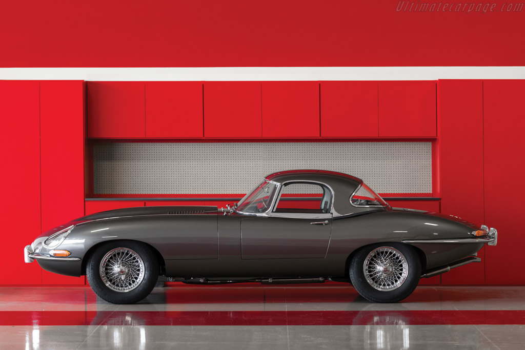 Jaguar E-Type 4.2 Roadster