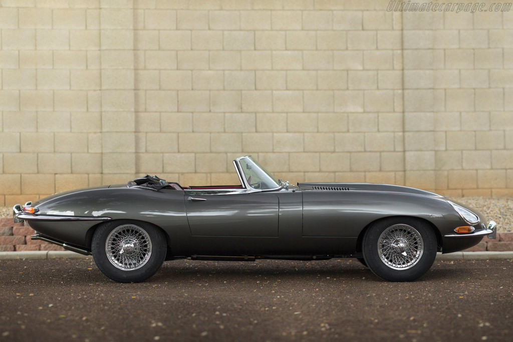 Jaguar E-Type 4.2 Roadster