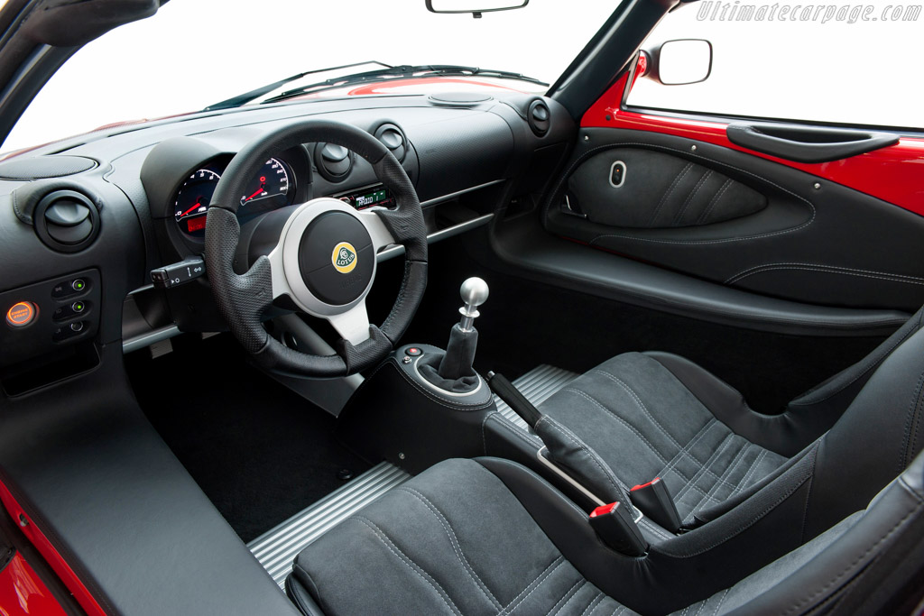 Lotus Elise Sport 220