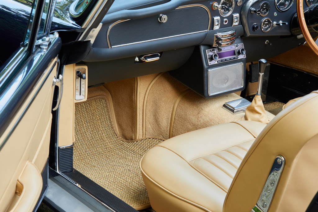 Aston Martin DB5 Vantage Convertible
