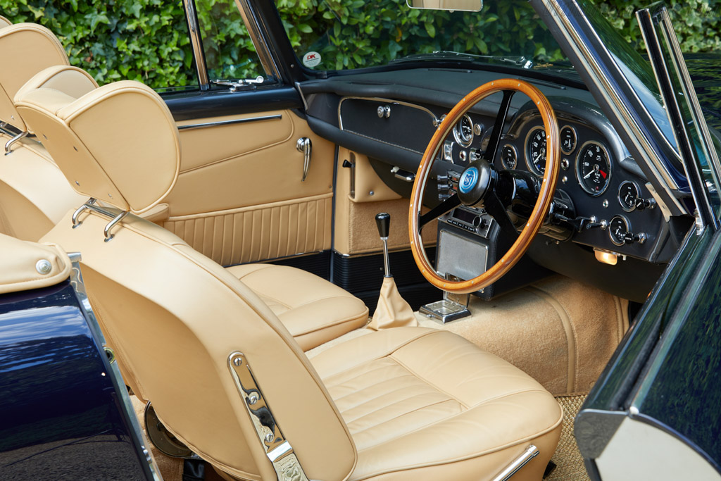 Aston Martin DB5 Vantage Convertible
