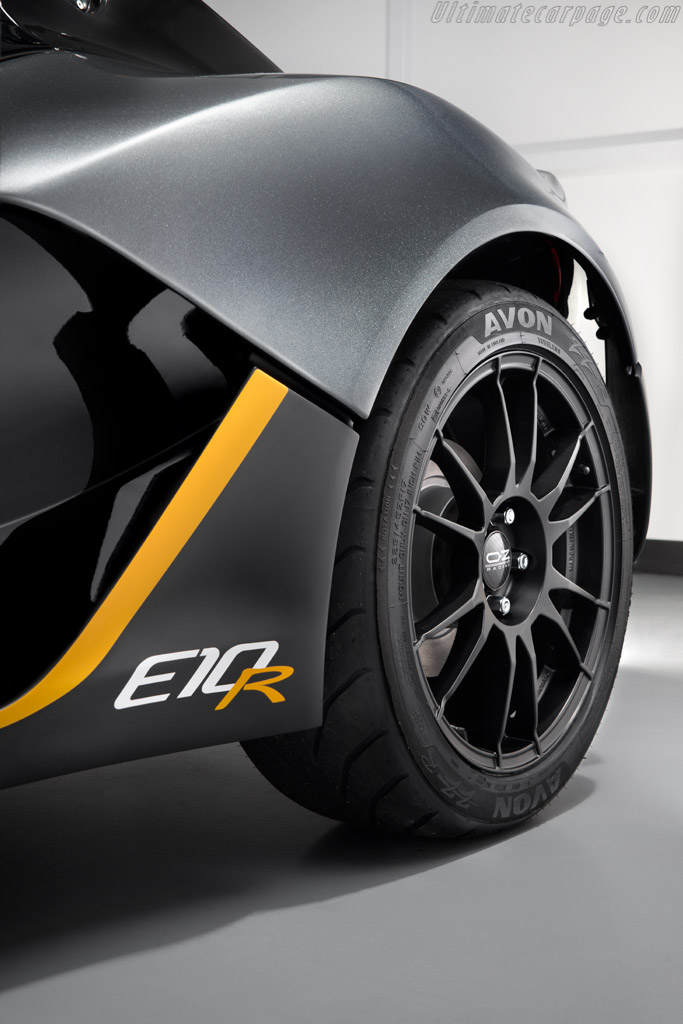 Zenos E10 R