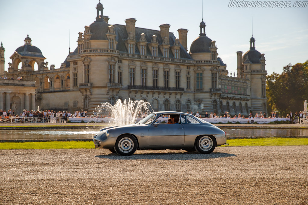 Alfa Romeo Giulietta SZ Coda Tonda - Chassis: AR10126 00019  - 2024 Chantilly Arts & Elegance