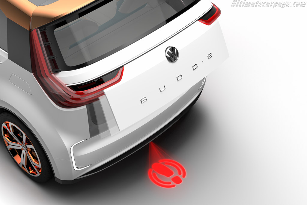 Volkswagen BUDD-E Concept