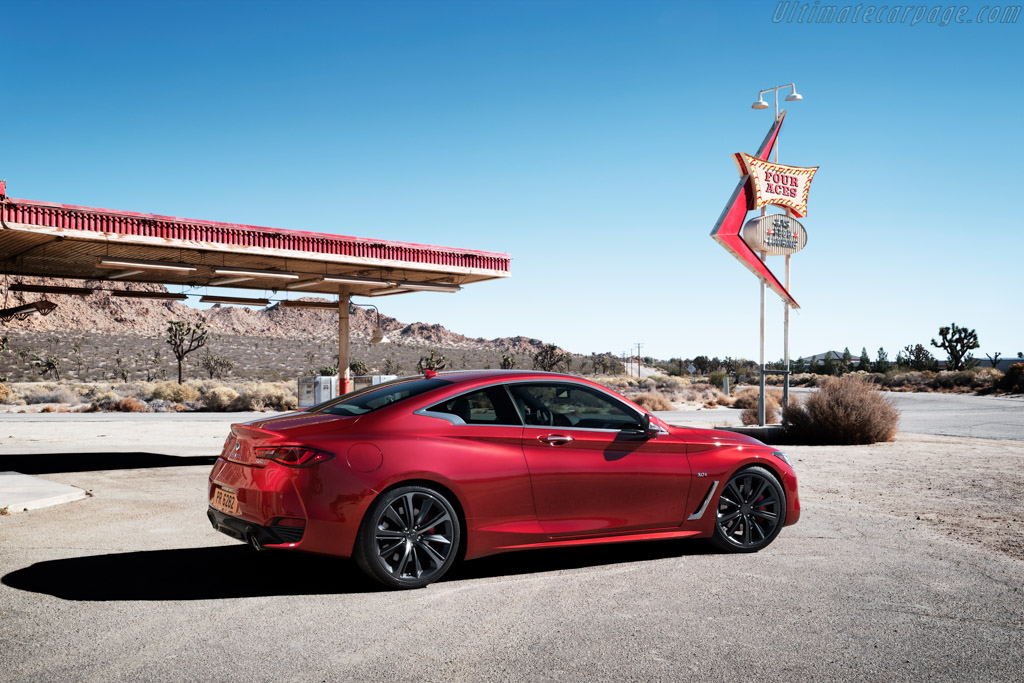 Infiniti Q60