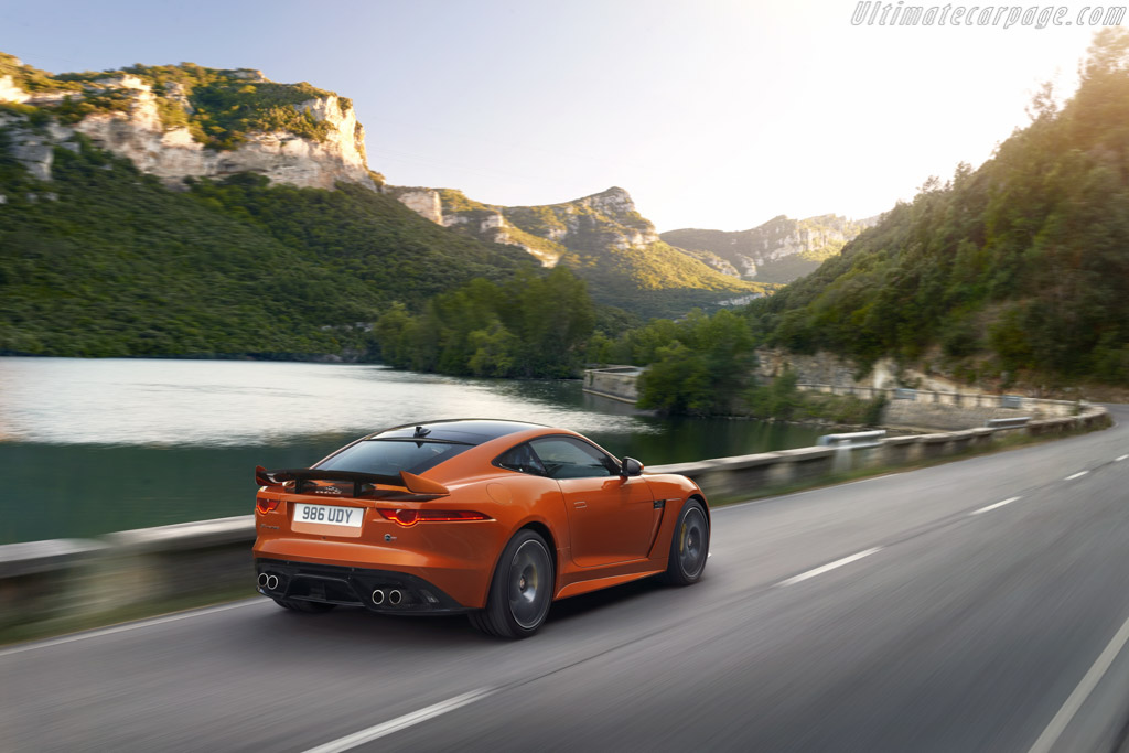 Jaguar F-Type SVR Coupe