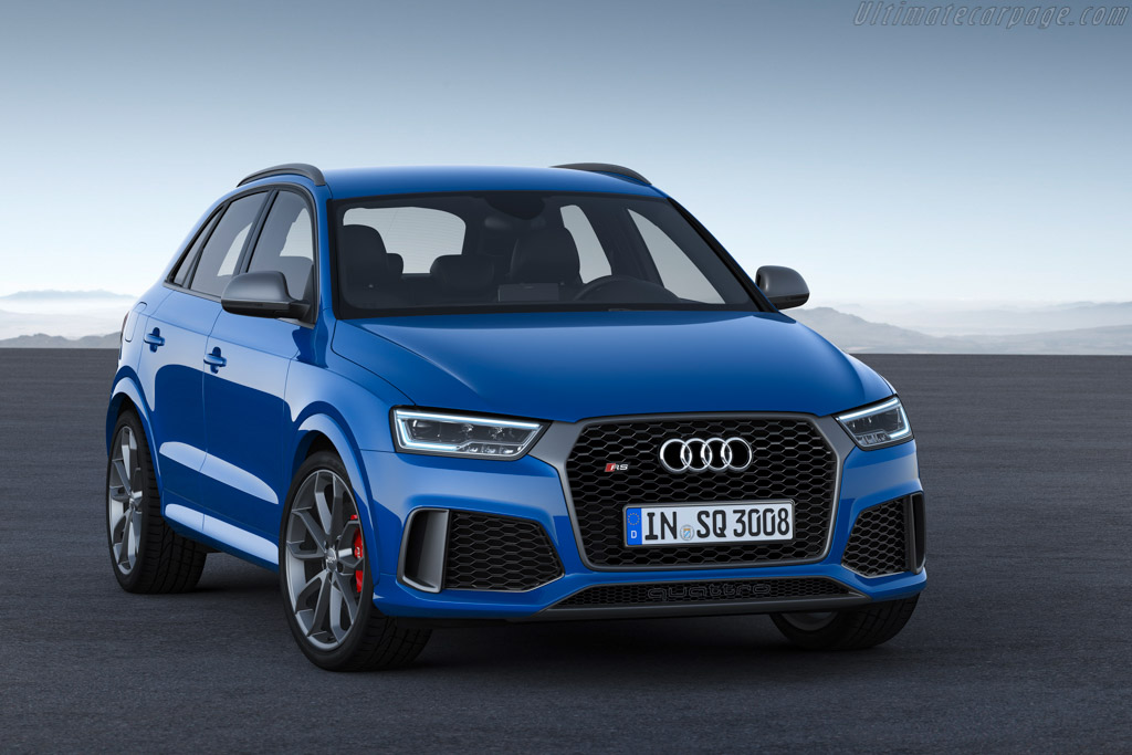 Audi RS Q3 performance