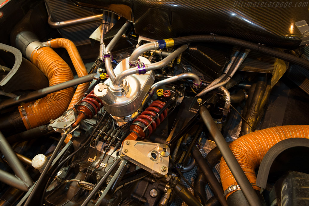 BMW V12 LM - Chassis: 001/98  - 2016 Retromobile
