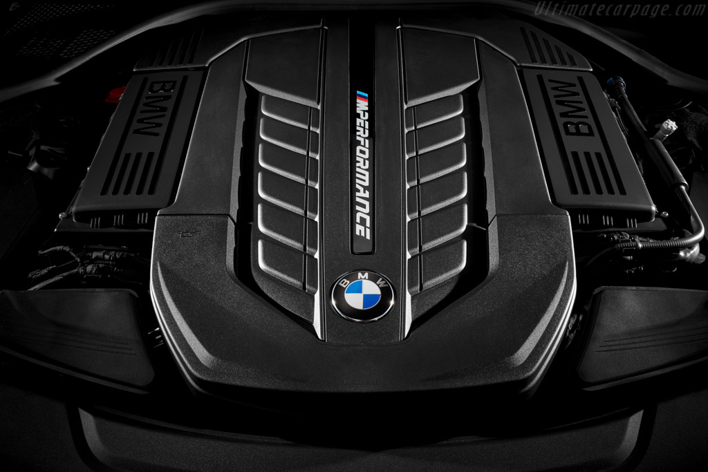 BMW M760Li xDrive
