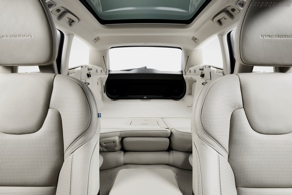 Volvo V90 T8