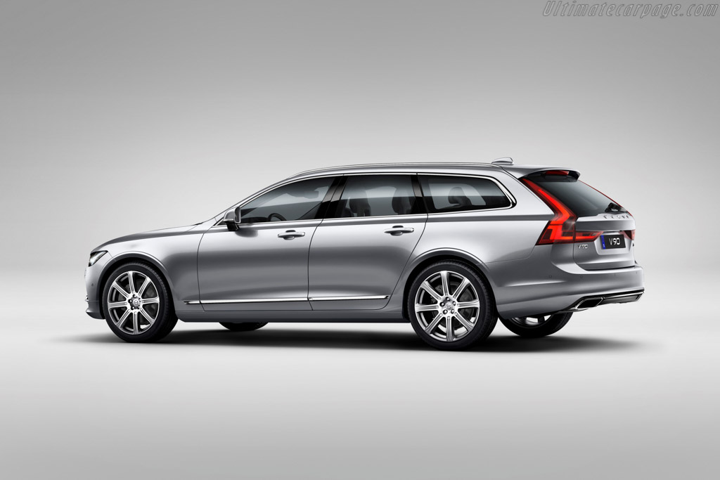 Volvo V90 T8