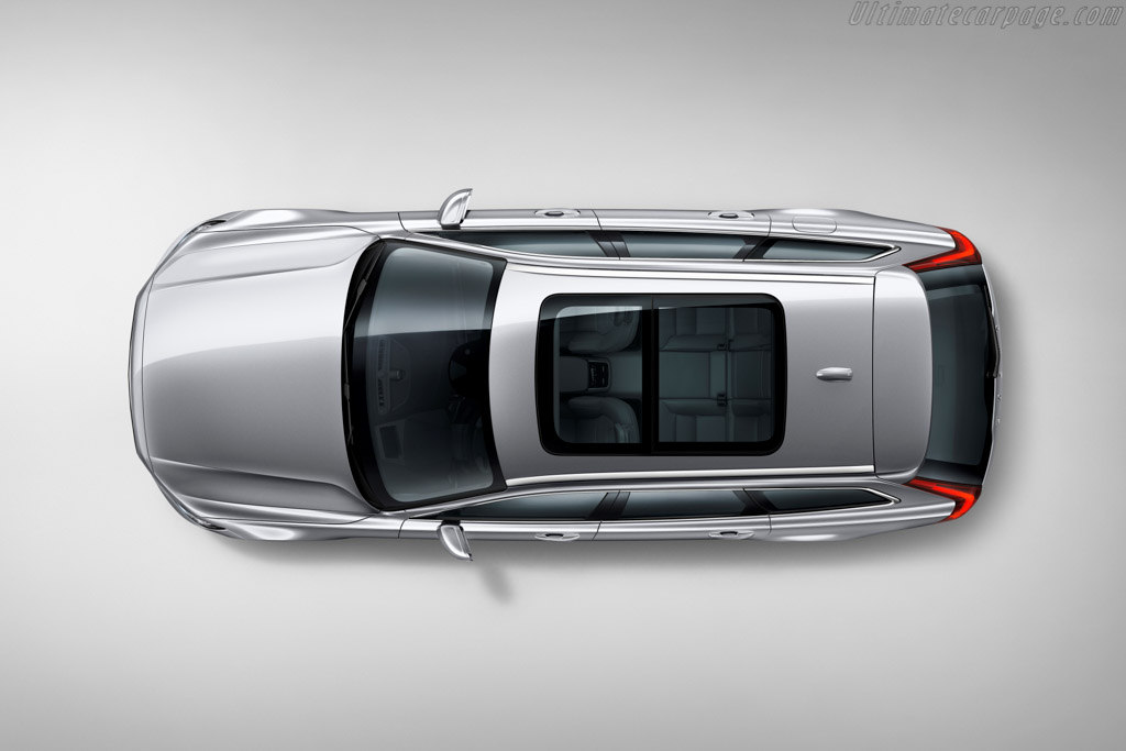 Volvo V90 T8