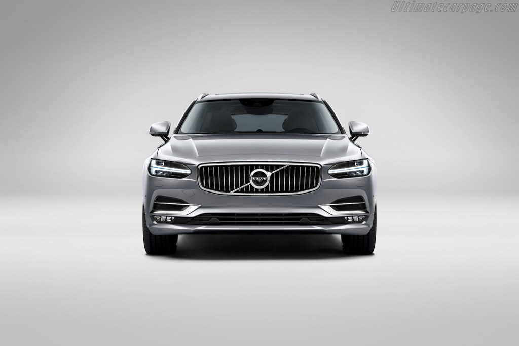 Volvo V90 T8