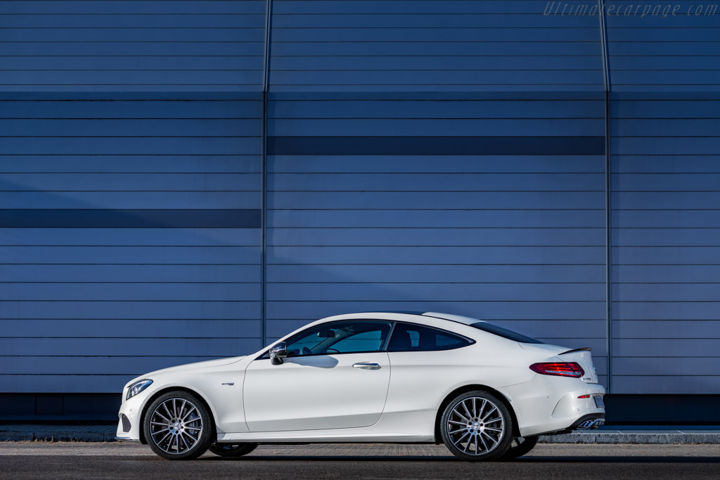 Mercedes-AMG C 43 Coupe 4MATIC