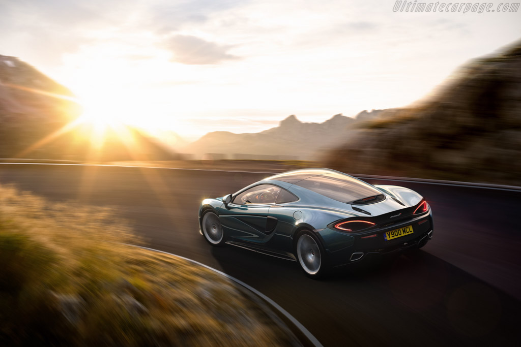 McLaren 570GT Coupé