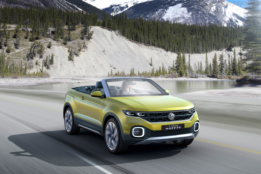 Volkswagen T-Cross Breeze Concept