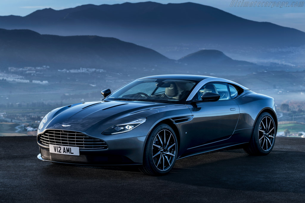 Aston Martin DB11 Coupe