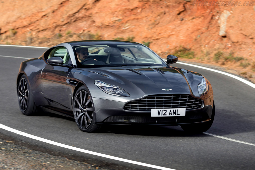 Aston Martin DB11 Coupe