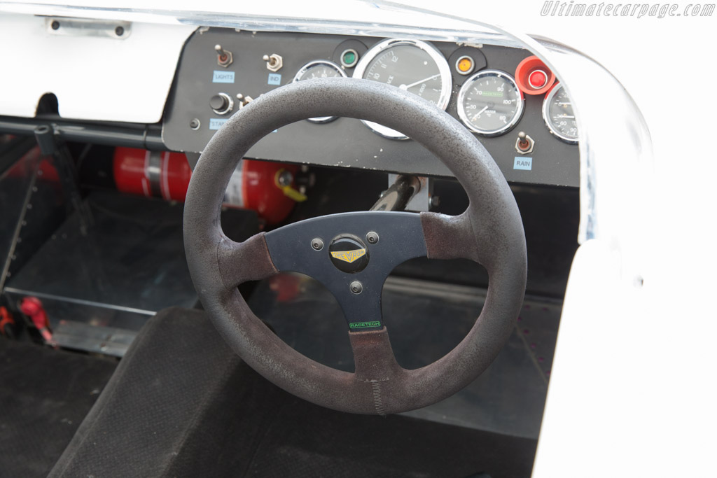 Chevron B23 DFV - Chassis: B23-73-21  - 2015 Spa Classic