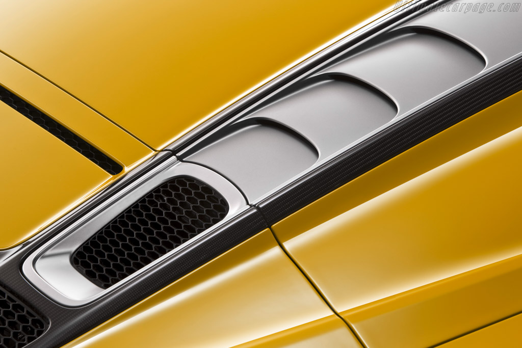 Audi R8 Spyder V10