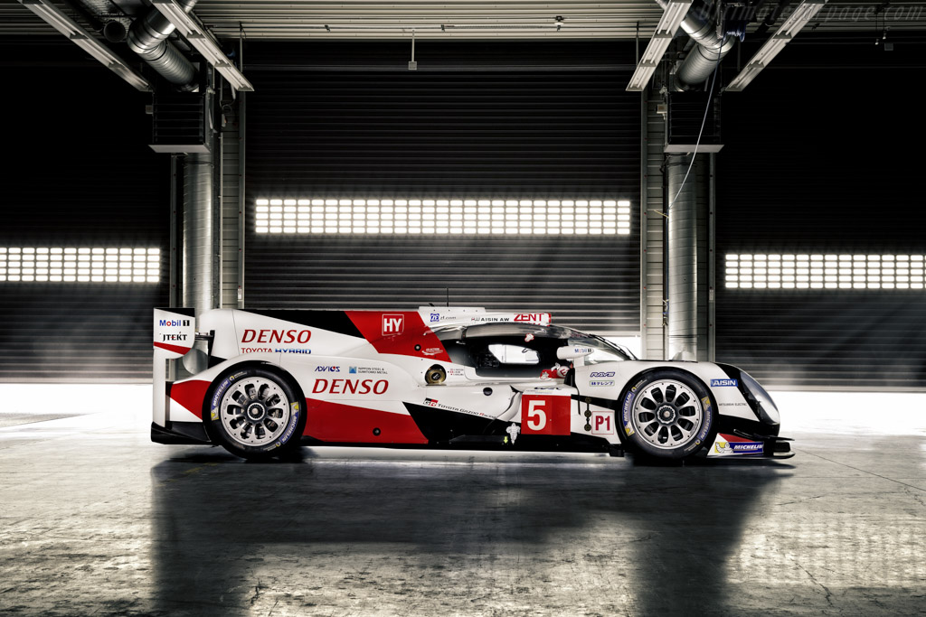Toyota TS050 Hybrid