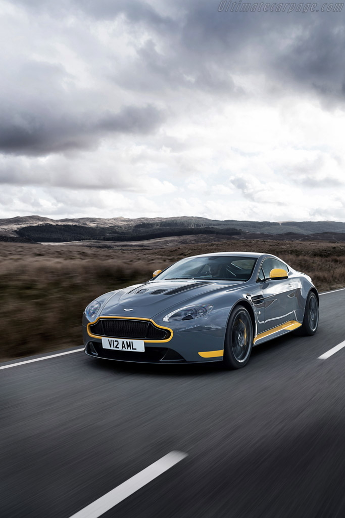 Aston Martin V12 Vantage S