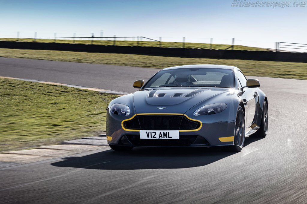 Aston Martin V12 Vantage S