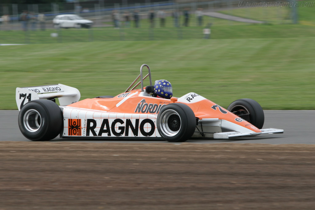 Arrows A4 Cosworth - Chassis: A4-5  - 2005 Silverstone Classic