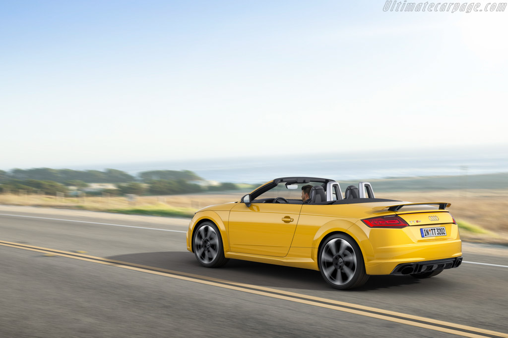 Audi TT RS Roadster