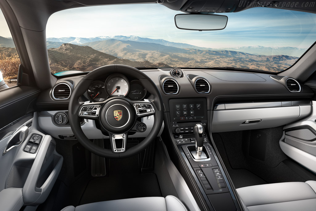 Porsche 718 Cayman S
