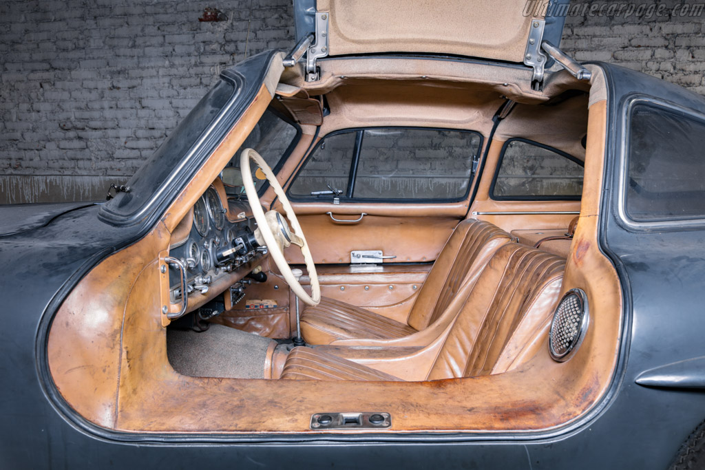 Mercedes-Benz 300 SL 'Gullwing' Coupe