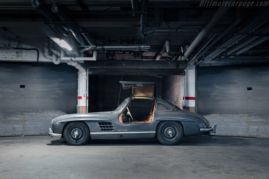 Mercedes-Benz 300 SL 'Gullwing' Coupe