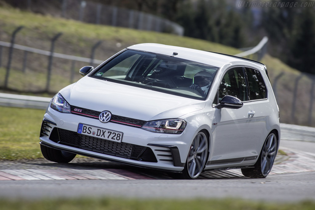 2016 Volkswagen Golf GTI Clubsport S - Images, Specifications and ...