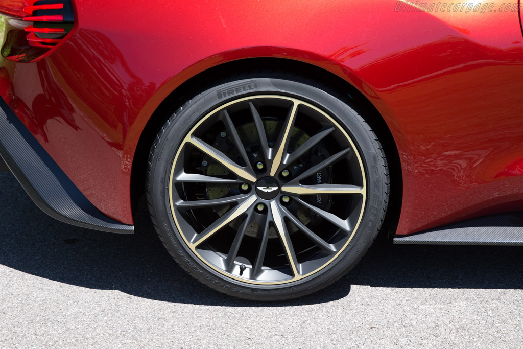 Aston Martin Vanquish Zagato Concept - Chassis: SCFLMCPZ9GGJ30000  - 2016 Concorso d'Eleganza Villa d'Este