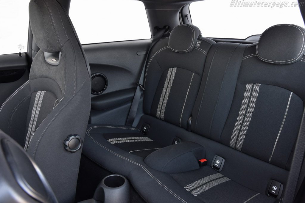 MINI John Cooper Works Challenge