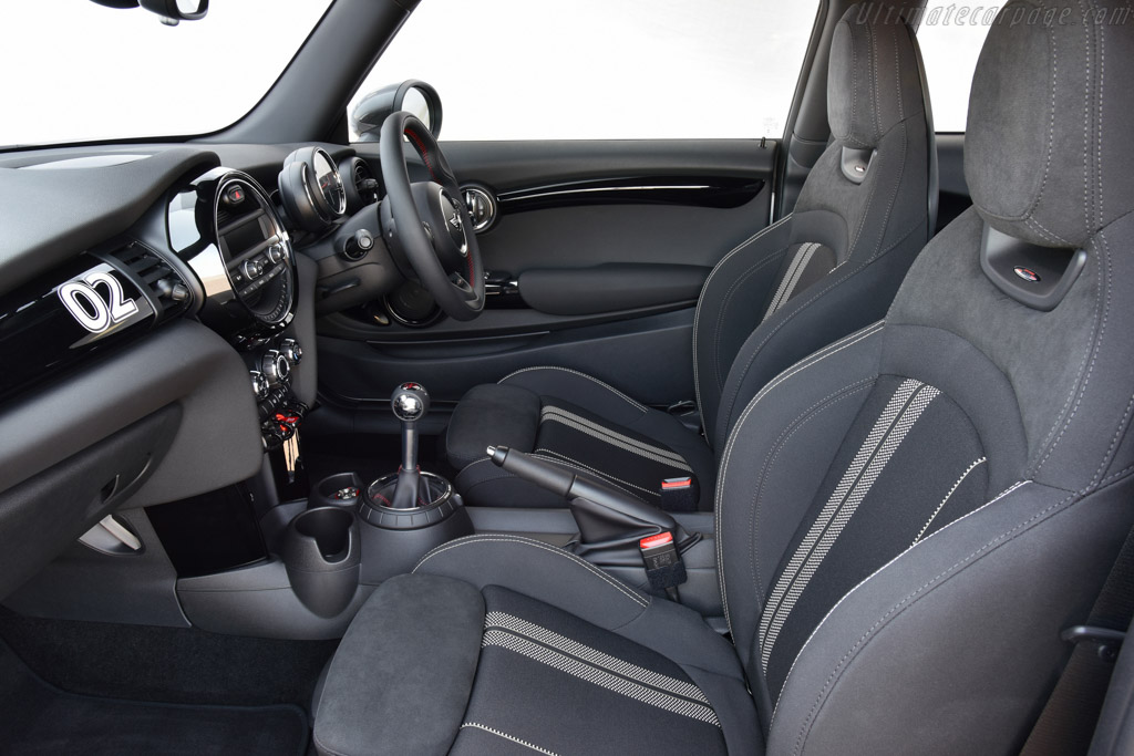 MINI John Cooper Works Challenge
