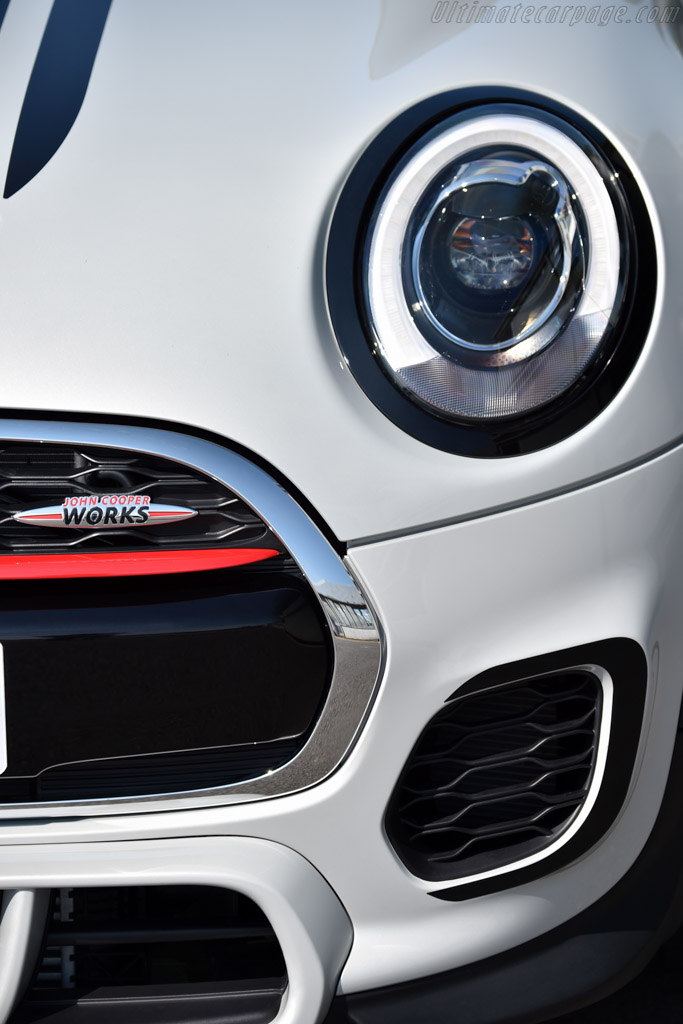 MINI John Cooper Works Challenge