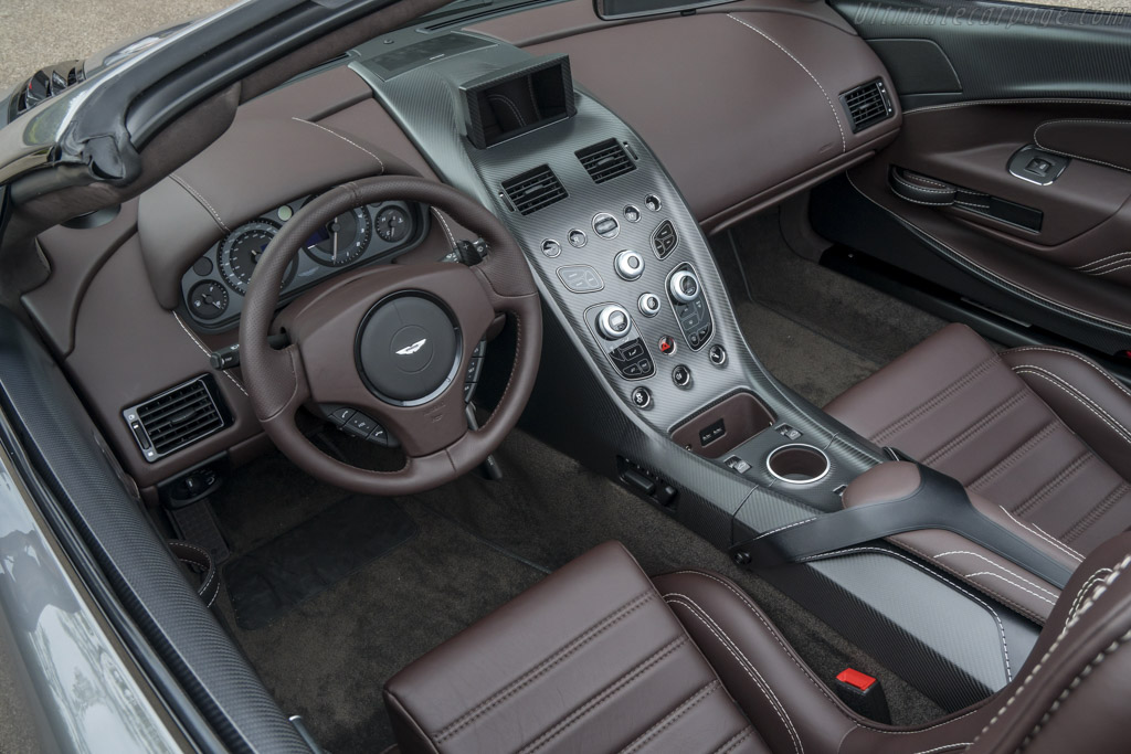 Aston Martin Vantage GT12 Roadster