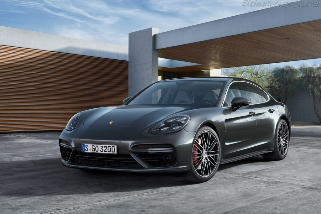 Porsche Panamera Turbo