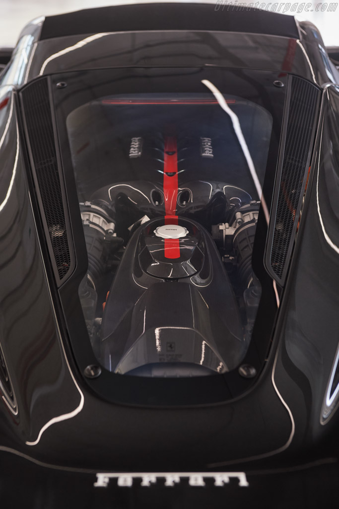 Ferrari LaFerrari Aperta