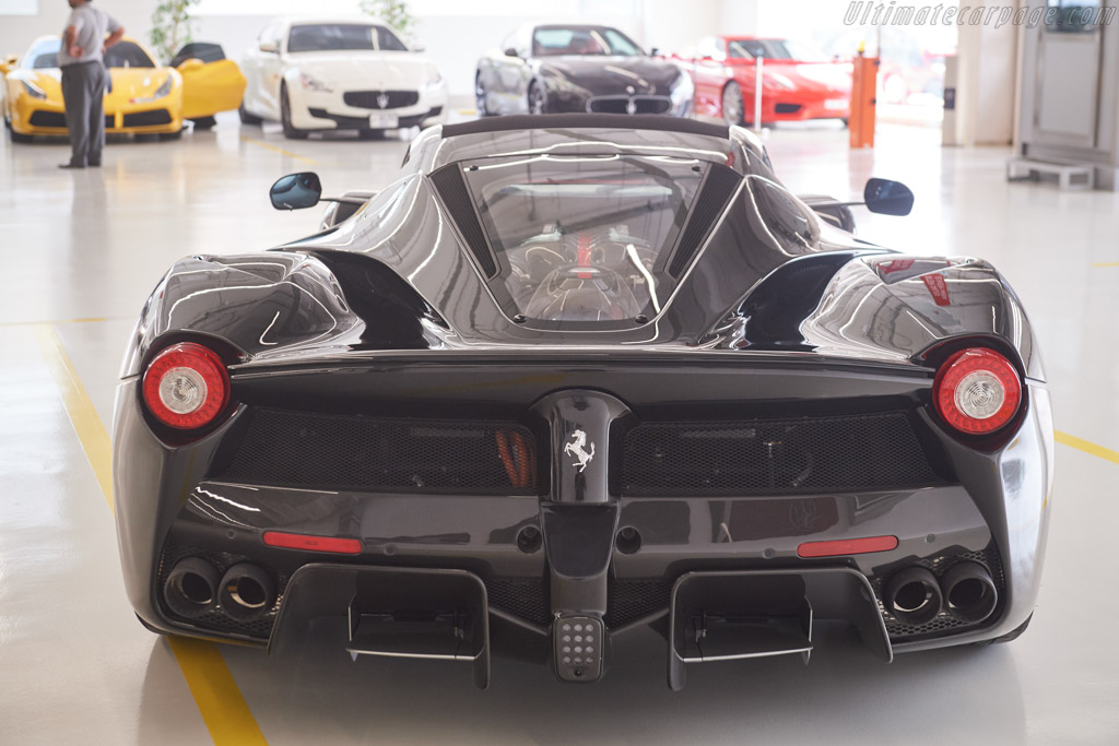 Ferrari LaFerrari Aperta