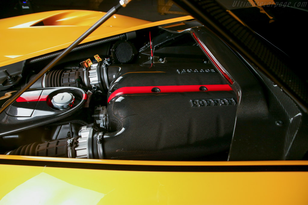 Ferrari LaFerrari Aperta
