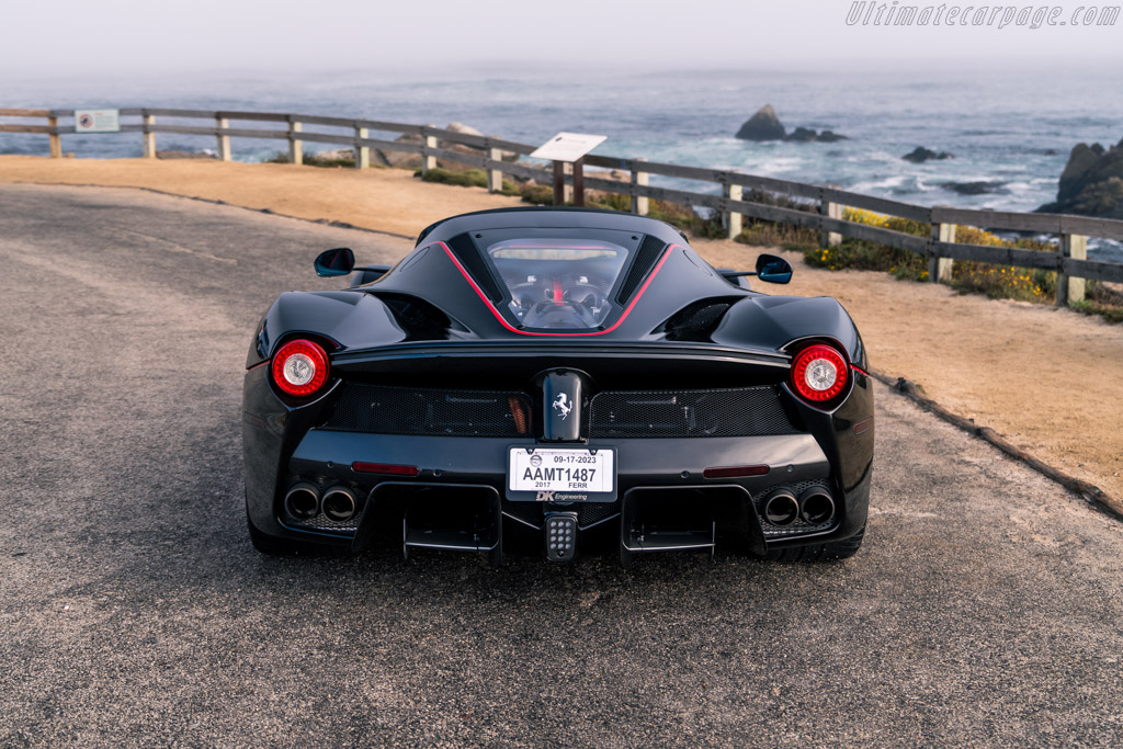 Ferrari LaFerrari Aperta